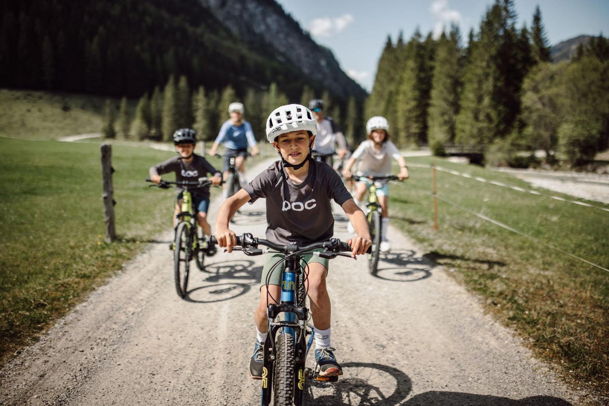 Dips&Drops - The First Bike And Ski Hub Flachau Exterior foto