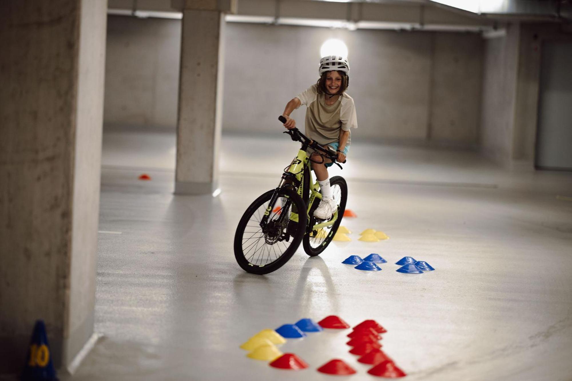 Dips&Drops - The First Bike And Ski Hub Flachau Exterior foto